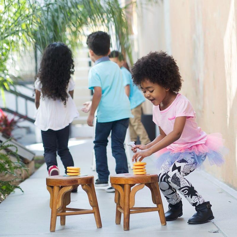 Jucarii, Copii si Bebe - Jucarii si jocuri - Jucarii & jocuri educative - Jucarii interactive - Joc stafeta - Intrecerea clatitelor - Infinity.ro