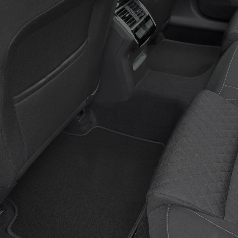 Auto si Moto - Intretinere auto - Covorase auto - SET COVORASE AUTO MOCHETA UMBRELLA PENTRU AUDI Q5 I [8R](2008-2016) - Infinity.ro