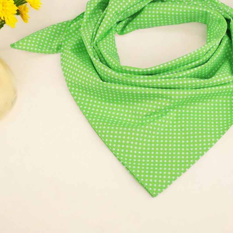 Fashion, accesorii si bijuterii - Femei - Accesorii femei - Esarfe si fulare femei - Esarfa din bumbac Crisalida, imprimeu buline, 65 x 65 cm, Verde - Infinity.ro