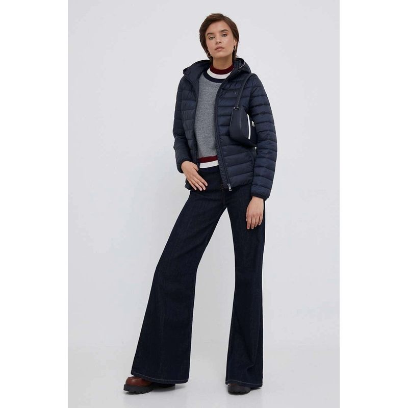 Fashion, accesorii si bijuterii - Femei - Accesorii femei - Genti si rucsacuri femei - Geanta dama Tommy Hilfiger  Emblem Shoulder Corp AW0AW15114 Bleumarin 24 x 15 x 7 cm - Infinity.ro