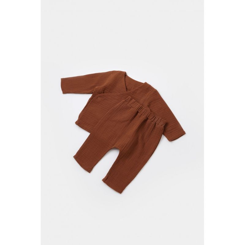Fashion, accesorii si bijuterii - Copii - Imbracaminte copii - Body-uri copii - Set bluzita petrecuta si pantaloni lungi din muselina, BabyCosy, 100% bumbac organic, Caramiziu (Marime: 9-12 luni) - Infinity.ro