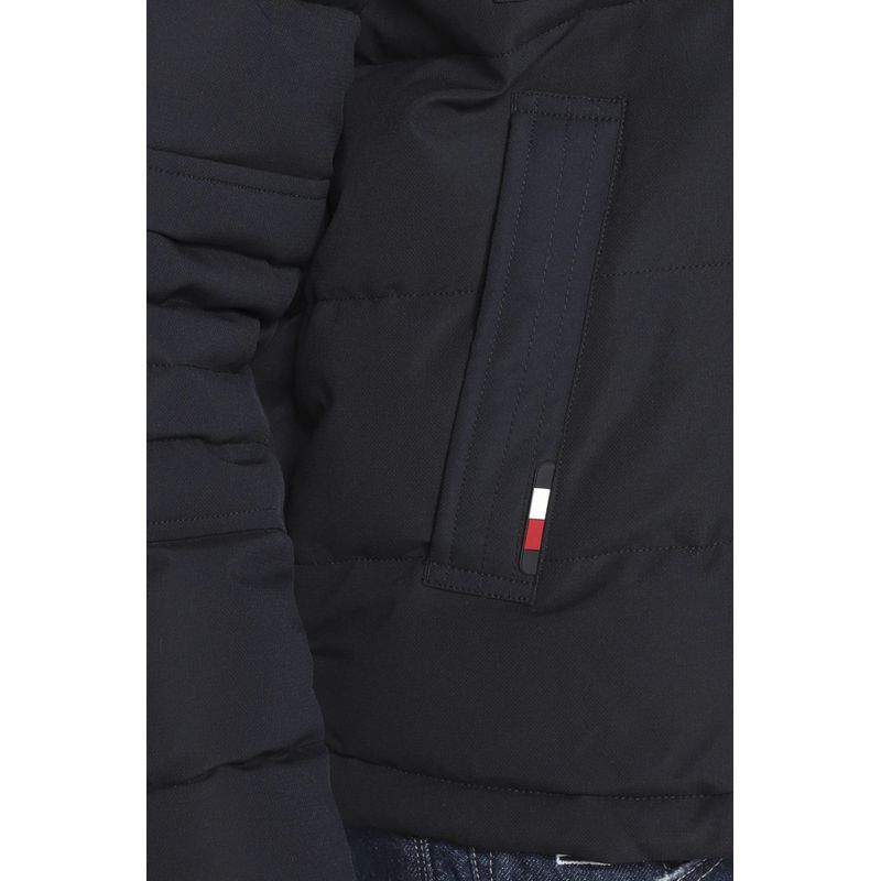 Fashion, accesorii si bijuterii - Barbati - Imbracaminte - Jachete si geci barbati - Geaca Tommy Hilfiger din puf Utility MW0MW27702 XL INTL Bleumarin - Infinity.ro