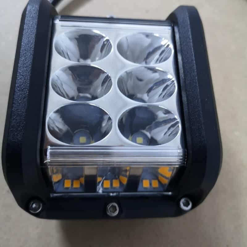 Auto si Moto - Piese auto si accesorii - Caroserie - Faruri, stopuri si proiectoare - Proiector led bicolor, Off Road, alb si galben stroboscop, 45W, unghi lumina spot 30° - Infinity.ro