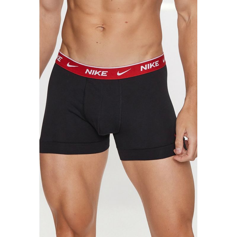 Fashion, accesorii si bijuterii - Barbati - Lenjerie si pijamale barbati - Lenjerie intima barbati - Set 3 perechi de boxeri Nike Everyday 0000KE1008 S INTL Multicolor - Infinity.ro