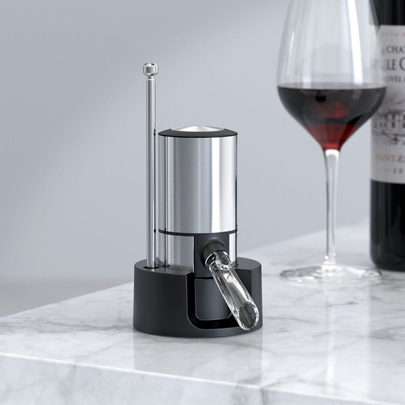 Casa si Gradina - Bucatarie si vesela - Accesorii bar - Carafe si decantoare - Decantor cu aerator electric, baza suport, usor de utilizat si depozitat, elegant, tub metalic retractabil, baterii AAA - Infinity.ro