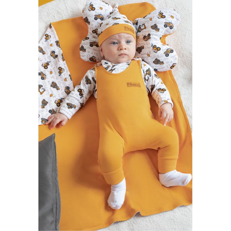 Fashion, accesorii si bijuterii - Copii - Accesorii copii - Caciuli si palarii copii - Caciulita (181054) Colectia "Big Trucks" 2021 Alba Marimea 68 - Infinity.ro