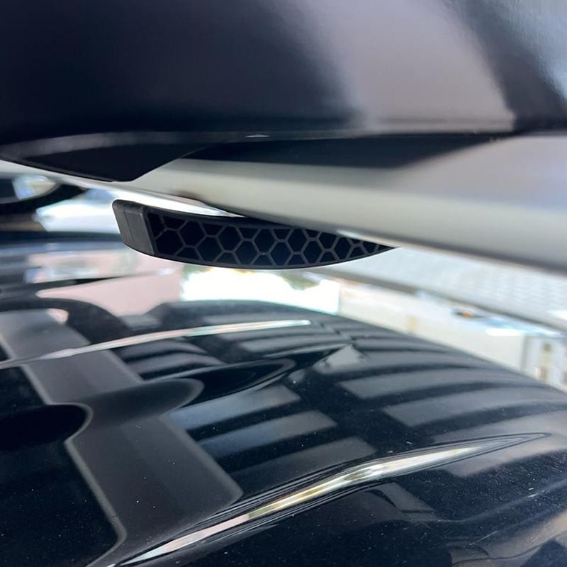 Auto si Moto - Piese auto si accesorii - Caroserie - Ornamente exterior auto - Cutie portbagaj Aleo Adventure 205 Negru Lucios - Infinity.ro