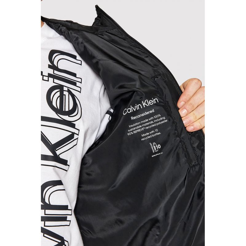 Fashion, accesorii si bijuterii - Barbati - Imbracaminte - Jachete si geci barbati - Geaca barbati Calvin Klein din puf K10K109420 Negru S INTL - Infinity.ro