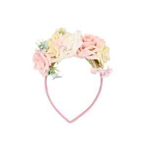 Coronita par culoarea roz cu trandafiri