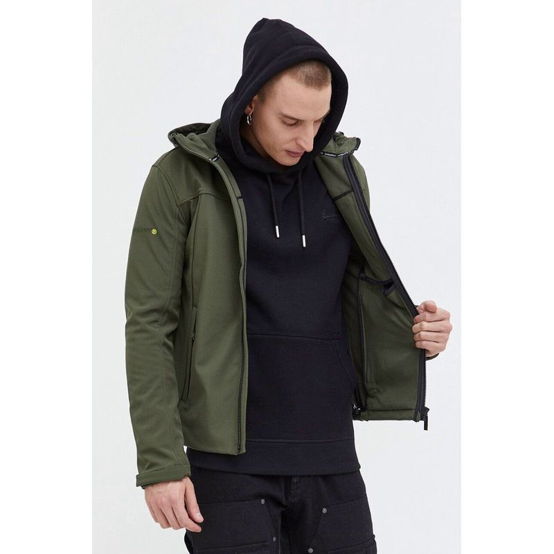 Fashion, accesorii si bijuterii - Barbati - Imbracaminte - Jachete si geci barbati - Geaca barbati Superdry Soft Shell M5011824A 2XL INTL Verde militar - Infinity.ro
