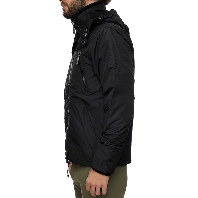 Fashion, accesorii si bijuterii - Barbati - Imbracaminte - Jachete si geci barbati - Geaca barbati Superdry Mountain Windcheater M5011868A L INTL Negru - Infinity.ro
