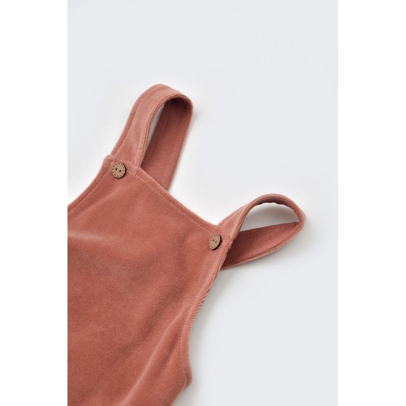 Fashion, accesorii si bijuterii - Copii - Imbracaminte copii - Salopete copii - Salopeta Velvet cu bretele din 80%bumbac organic si 20% poliester - Caramiziu, BabyCosy (Marime: 6-9 luni) - Infinity.ro