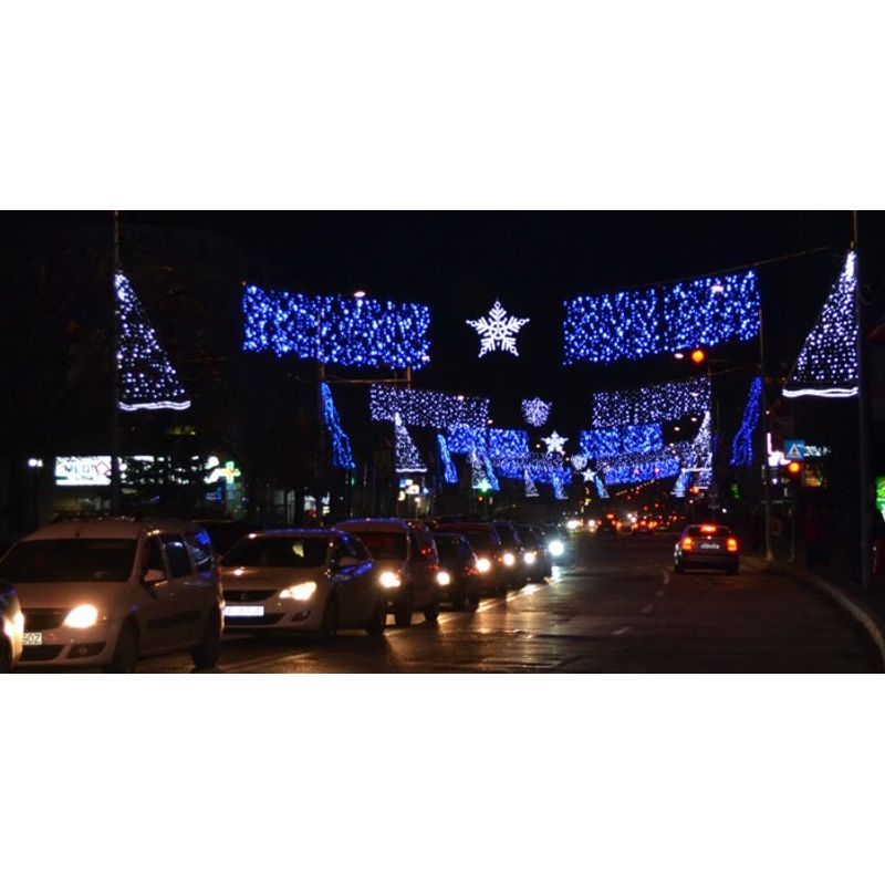 Casa si Gradina - Decoratiuni - Decoratiuni de sezon - Instalatie de Craciun de exterior tip Perdea, 8 m x 1 m, 360 LED-uri, fir negru, cu FLASH, Albastru - Infinity.ro