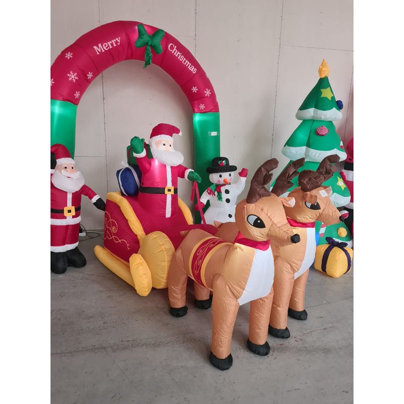 Casa si Gradina - Decoratiuni - Decoratiuni de sezon - Decoratiune gonflabila tip Mos Craciun pe sanie cu 2 Reni cu lumini, 240 cm SDX 9203R - Infinity.ro