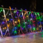 Casa si Gradina - Decoratiuni - Decoratiuni de sezon - Instalatie de Craciun tip Liniara, 30 m, 300 LED-uri, Multicolor, fir Negru, LED-uri hexagonale V8 - Infinity.ro