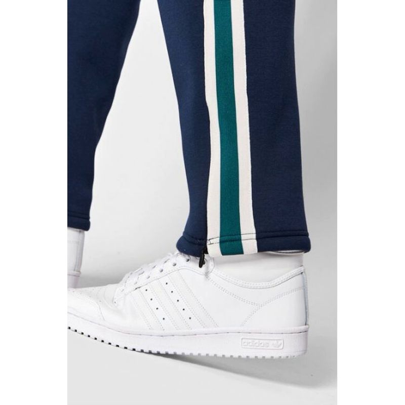 Fashion, accesorii si bijuterii - Barbati - Imbracaminte - Pantaloni barbati - Pantaloni sport Guess cu slituri cu fermoar S INTL Bleumarin - Infinity.ro