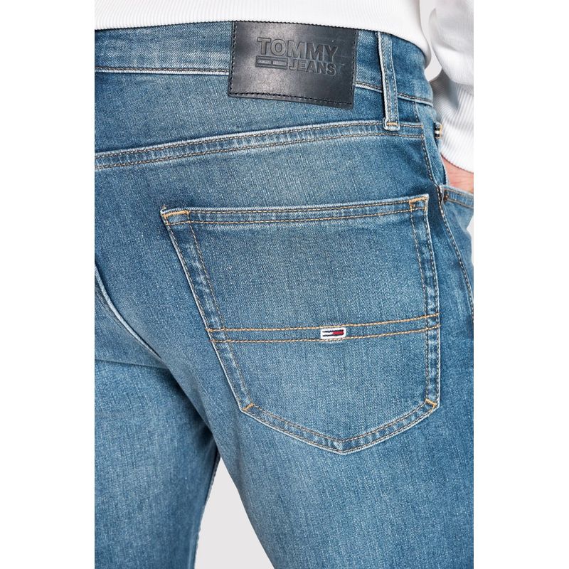Fashion, accesorii si bijuterii - Barbati - Imbracaminte - Pantaloni barbati - Blugi barbati Tommy Jeans Austin DM0DM09550 W38-L32 US Albastru jeans - Infinity.ro