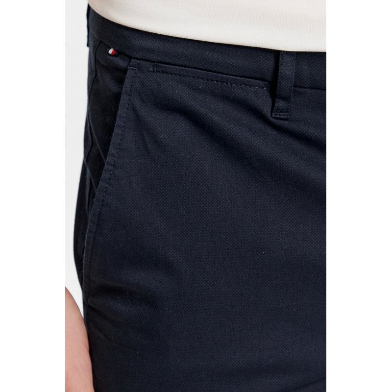 Fashion, accesorii si bijuterii - Barbati - Imbracaminte - Pantaloni barbati - Pantaloni barbati Tommy Hilfiger chino Bleecker Printed Structure MW0MW28642 Bleumarin W33-L32 US - Infinity.ro