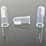 Jucarii, Copii si Bebe - Igiena si ingrijire - Articole igiena dentara copii - Periuta de dinti din silicon, MEDILOGIC™, degetar 3 luni+ - Infinity.ro