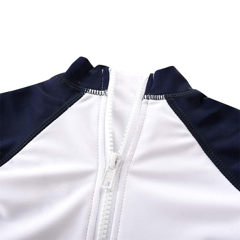 Jucarii, Copii si Bebe - Jucarii si jocuri - Jucarii de exterior - Colaci, ochelari si accesorii inot copii - Costum de baie UV pentru copii, maneci scurte, fermoar si casca, 110cm, UPF50+, bebeLOGIC™ - Infinity.ro