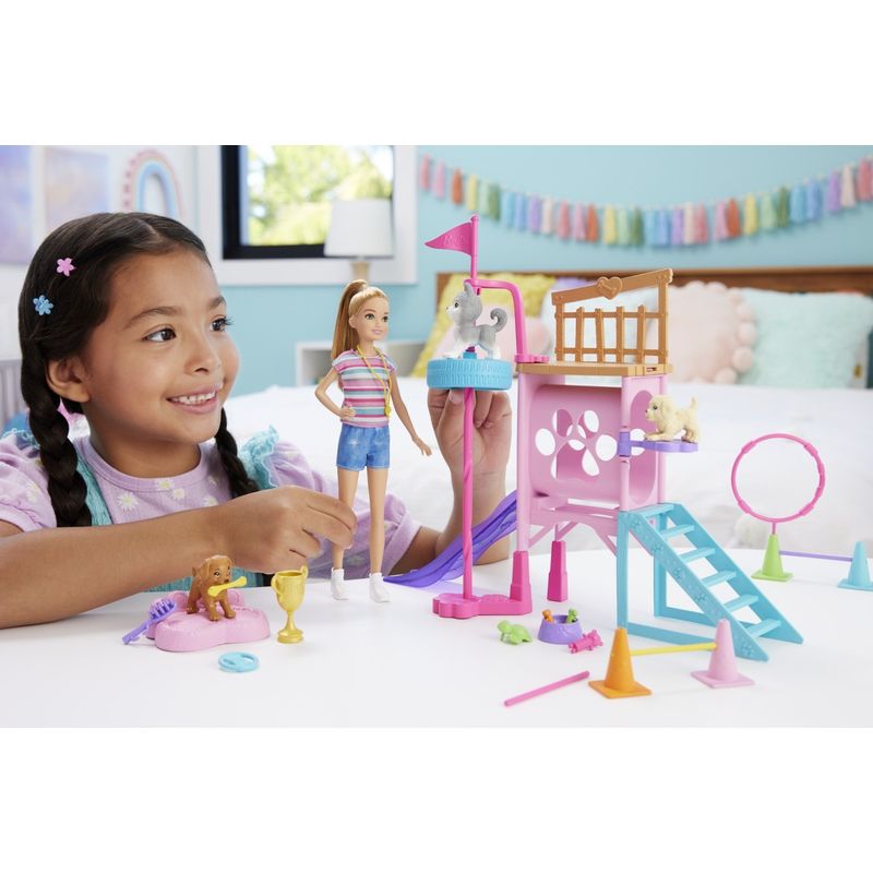 Jucarii, Copii si Bebe - Jucarii si jocuri - Papusi si accesorii - Papusi - Barbie si stacie papusa stacie dresoare de catei - Infinity.ro