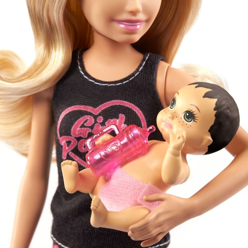 Jucarii, Copii si Bebe - Jucarii si jocuri - Papusi si accesorii - Papusi - Barbie papusa skipper first jobs babysitter papusa blonda - Infinity.ro