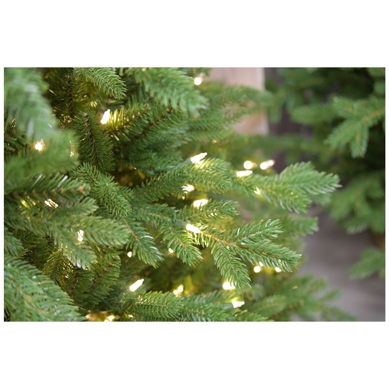 Casa si Gradina - Decoratiuni - Decoratiuni de sezon - Brad artificial verde Vienna cu lumini, PE, 198 cm, 600 leduri,  verde - Infinity.ro