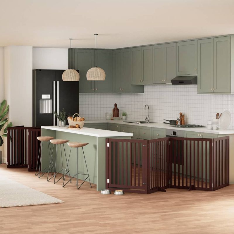 Petshop - Accesorii petshop - Culcusuri si custi - Custi interior si exterior - Poarta caini pliabila cu usa 10 panouri maro, 800 cm, lemn plop - Infinity.ro