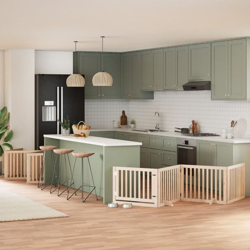 Petshop - Accesorii petshop - Culcusuri si custi - Custi interior si exterior - Poarta de caini pliabila cu usa, 12 panouri, 960 cm, lemn plop - Infinity.ro