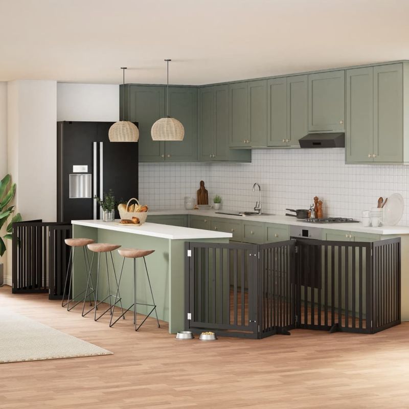 Petshop - Accesorii petshop - Culcusuri si custi - Custi interior si exterior - Poarta caini pliabila cu usa 10 panouri negru 800 cm, lemn plop - Infinity.ro