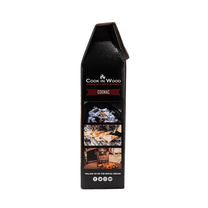 Casa si Gradina - Gradina si terasa - Gratare si accesorii - Accesorii gratare - Aschii pentru afumare din lemn de stejar, infuzat cu aroma de Cognac, chips-uri 900 grame - Infinity.ro