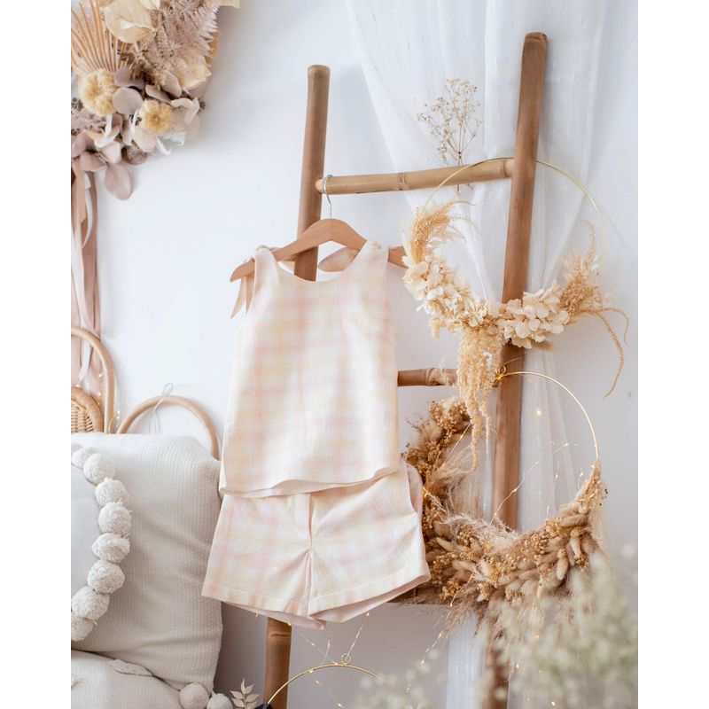 Fashion, accesorii si bijuterii - Copii - Imbracaminte copii - Treninguri si compleuri copii - Compleu de vara, din in, cu bluza cu bretele si pantaloni scurti 92 cm - Infinity.ro