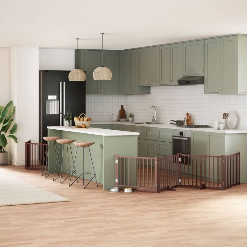 Petshop - Accesorii petshop - Culcusuri si custi - Custi interior si exterior - Poarta caini pliabila cu usa 12 panouri maro 960 cm, lemn plop - Infinity.ro