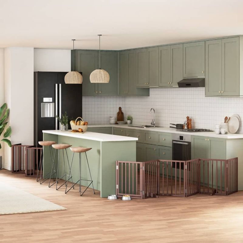 Petshop - Accesorii petshop - Culcusuri si custi - Custi interior si exterior - Poarta caini pliabila cu usa 15 panouri maro 750 cm, lemn plop - Infinity.ro