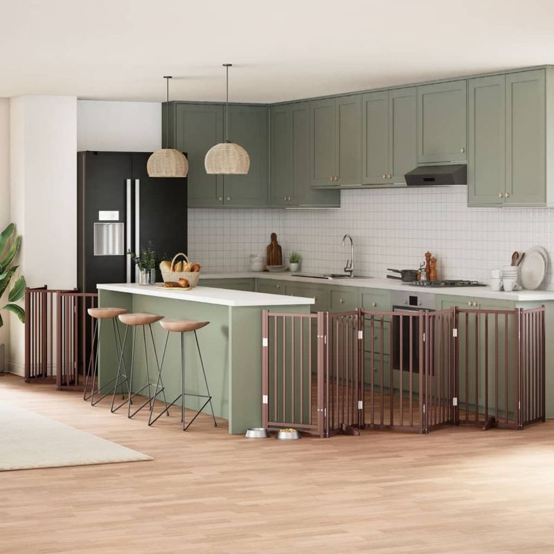 Petshop - Accesorii petshop - Culcusuri si custi - Custi interior si exterior - Poarta caini pliabila cu usa 12 panouri maro 600 cm, lemn plop - Infinity.ro