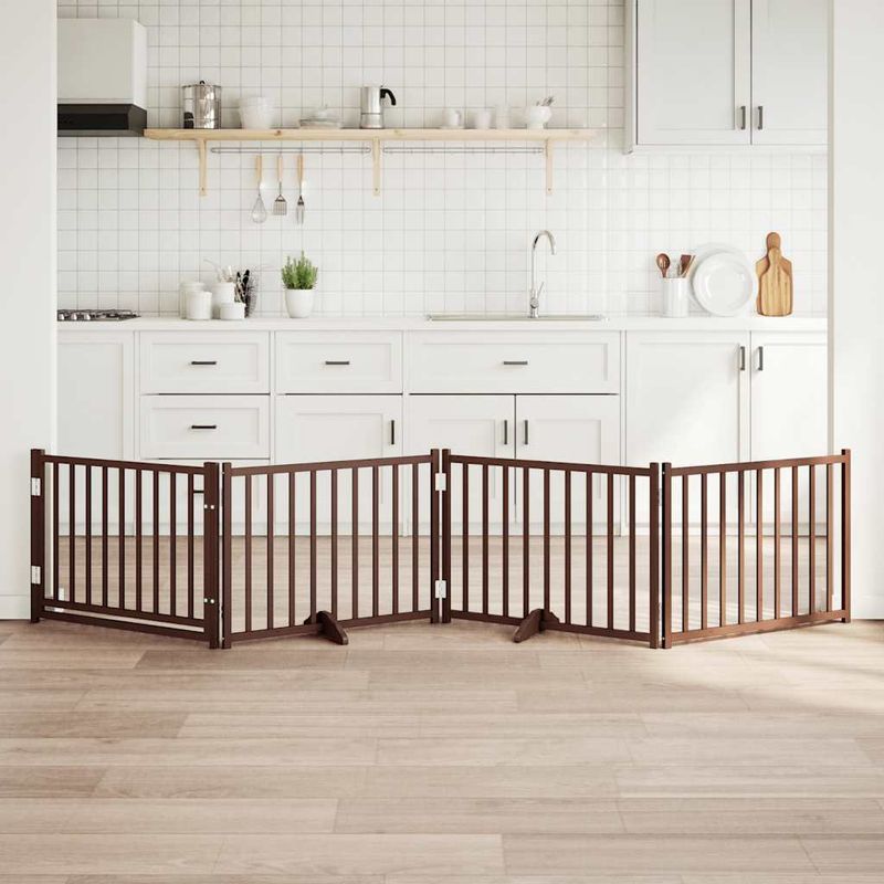 Petshop - Accesorii petshop - Culcusuri si custi - Custi interior si exterior - Poarta caini pliabila cu usa 4 panouri maro 320 cm, lemn brad, mărime 80x60x2 cm - Infinity.ro