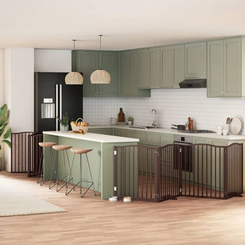 Petshop - Accesorii petshop - Culcusuri si custi - Custi interior si exterior - Poarta caini pliabila cu usa 12 panouri maro 960 cm, lemn plop - Infinity.ro