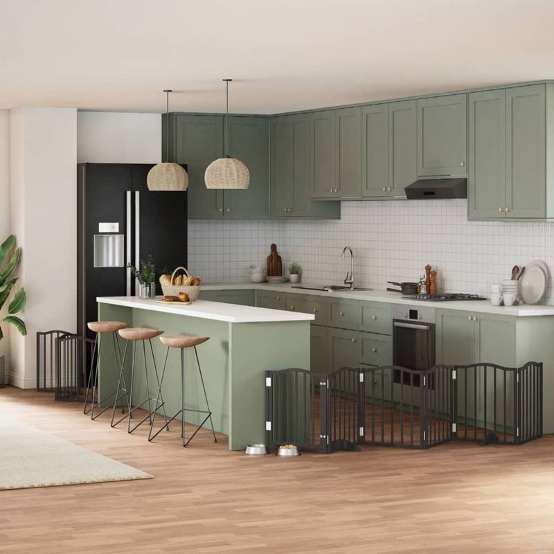 Petshop - Accesorii petshop - Culcusuri si custi - Custi interior si exterior - Poarta caini pliabila cu usa 9 panouri negru, 450 cm, lemn plop - Infinity.ro