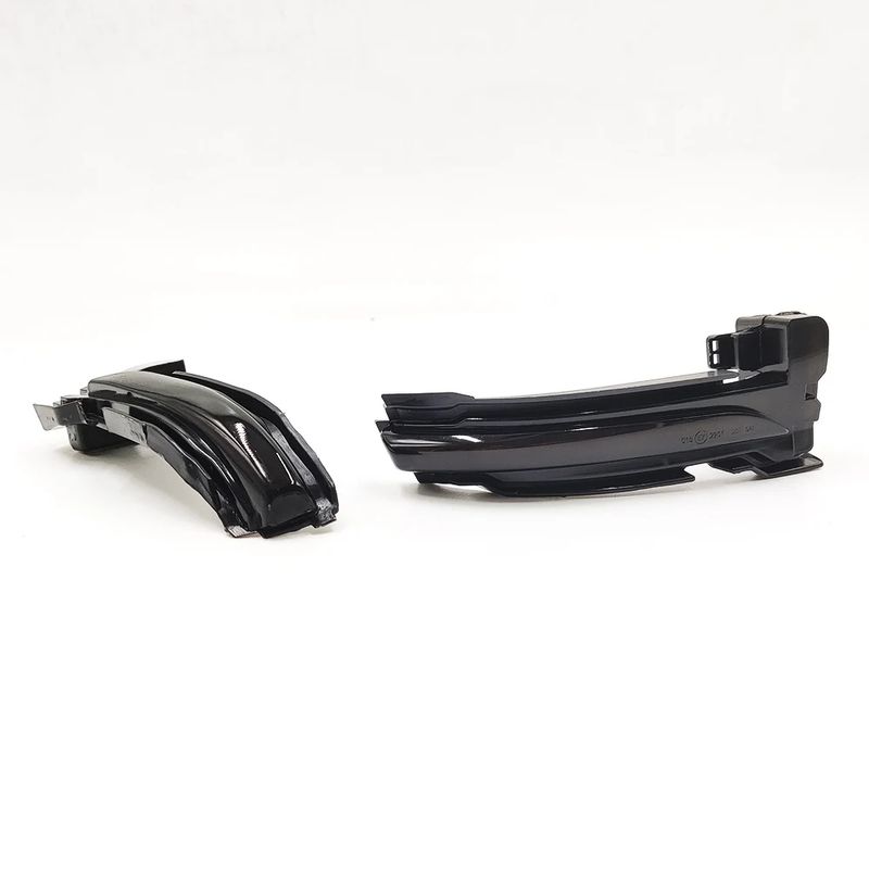 Auto si Moto - Piese auto si accesorii - Caroserie - Oglinzi si accesorii - Set de 2 lampi led semnalizare dinamica/progresiva fumurie oglinda Xentech Light Ford Focus MK4 - Infinity.ro