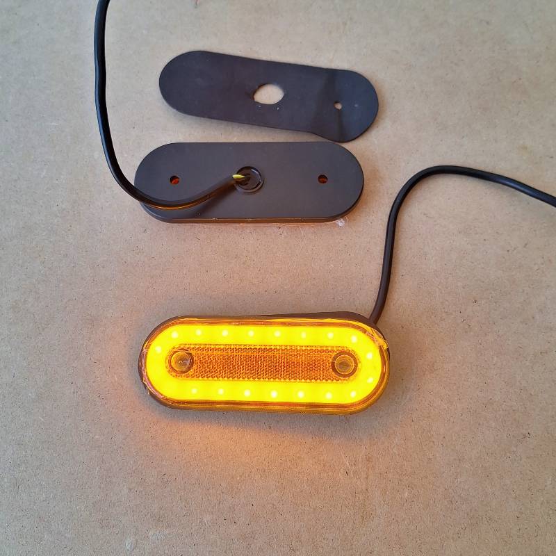Auto si Moto - Piese auto si accesorii - Caroserie - Faruri, stopuri si proiectoare - Set 2 lampi gabarit VG1 galben, lampa avertizare led, 12-24V - Infinity.ro