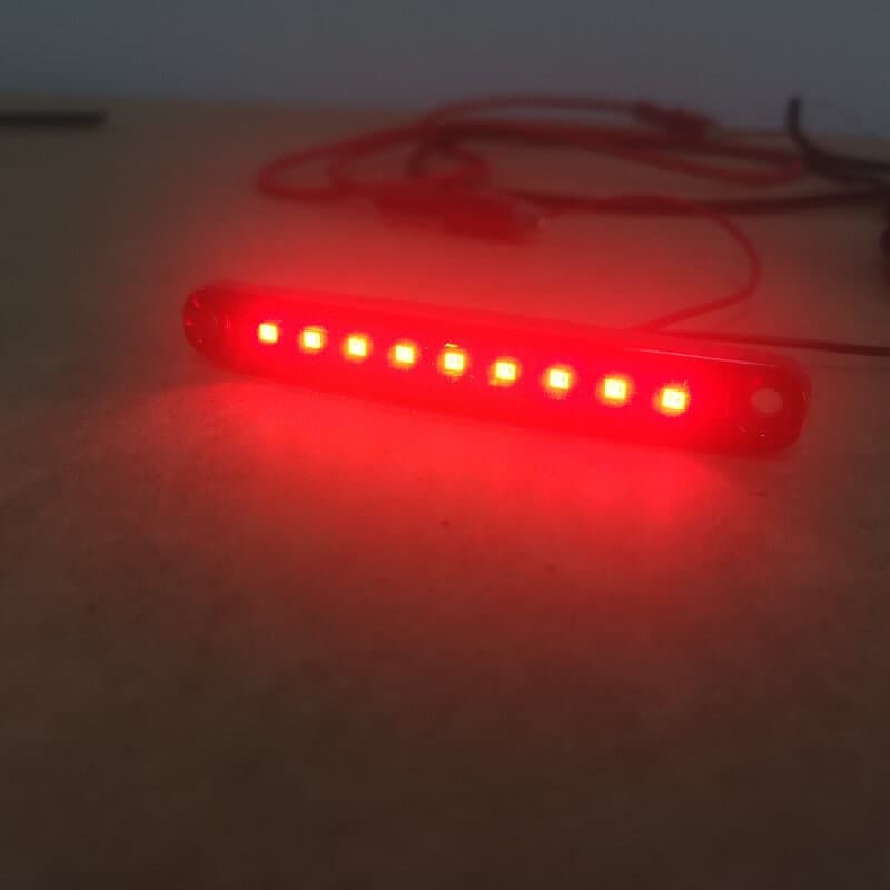 Auto si Moto - Piese auto si accesorii - Caroserie - Faruri, stopuri si proiectoare - Set 4 lampi gabarit laterale rosu, 9SMD, 12-24V - Infinity.ro