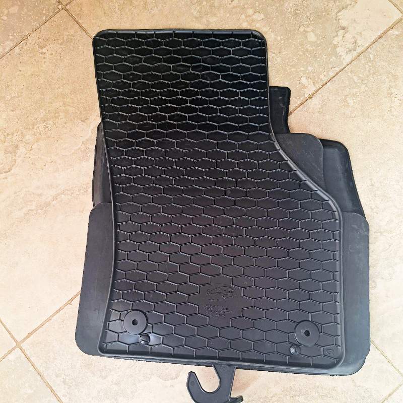 Auto si Moto - Intretinere auto - Covorase auto - Presuri cauciuc covorase Skoda Octavia 3, Octavia 4, set 4 bucati - Infinity.ro