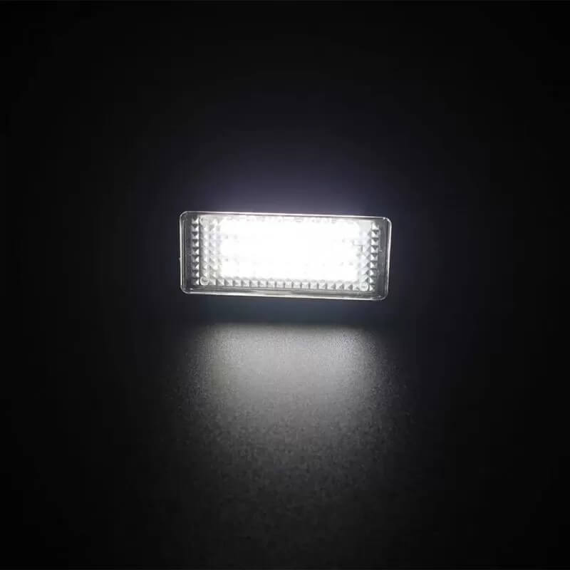 Auto si Moto - Piese auto si accesorii - Caroserie - Faruri, stopuri si proiectoare - Lampi numar led Audi A4 B8, A1, A3 8V, A5, A7, TT, Q3, Q5 - Infinity.ro
