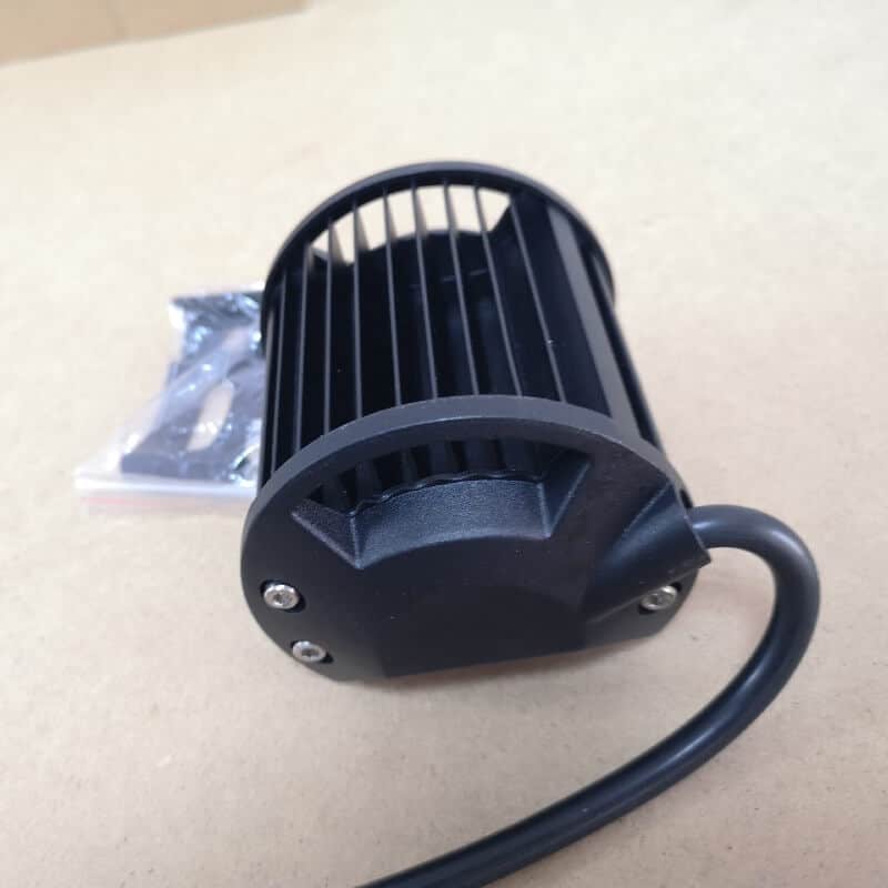 Auto si Moto - Piese auto si accesorii - Caroserie - Faruri, stopuri si proiectoare - Proiector led 18W dreptunghi, Off Road, unghi lumina spot 30° - Infinity.ro