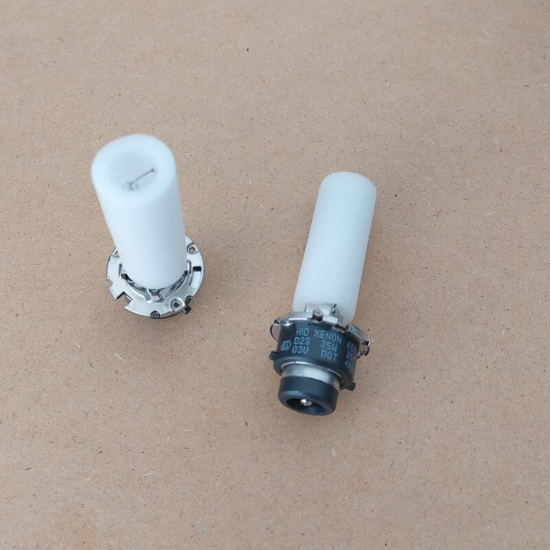 Auto si Moto - Electrice auto - Iluminare si semnalizare - Becuri auto - Becuri xenon D2S 35W, lumina alb-rece, 6000K - Infinity.ro