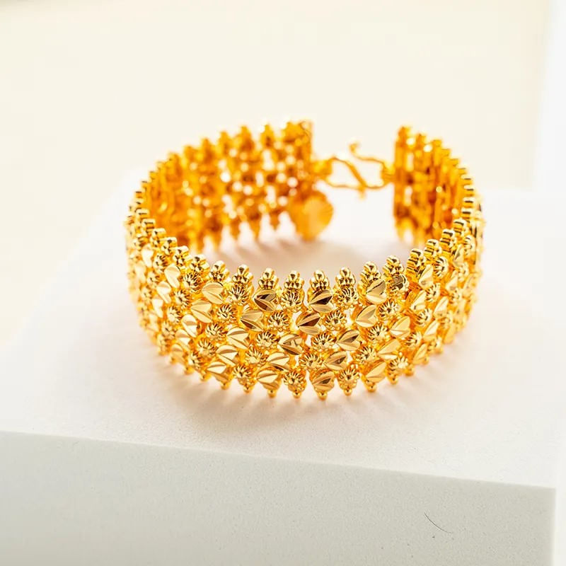Fashion, accesorii si bijuterii - Femei - Bijuterii femei - Bratari femei - Bratara eleganta, seducatoare, inalta calitate, chapata in aur de 24K, moderna sau ultra contemporana - Infinity.ro