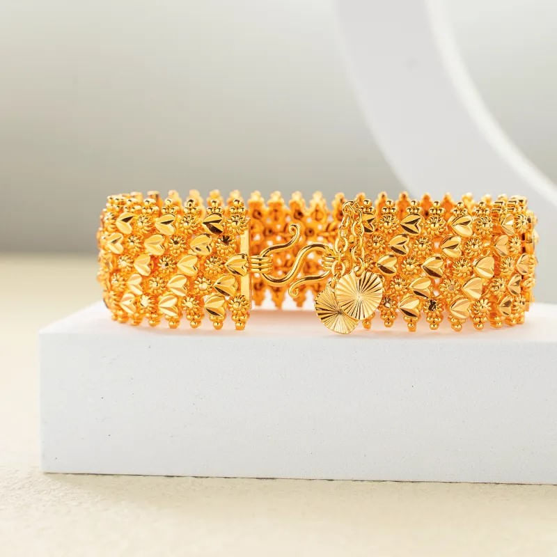 Fashion, accesorii si bijuterii - Femei - Bijuterii femei - Bratari femei - Bratara eleganta, seducatoare, inalta calitate, chapata in aur de 24K, moderna sau ultra contemporana - Infinity.ro