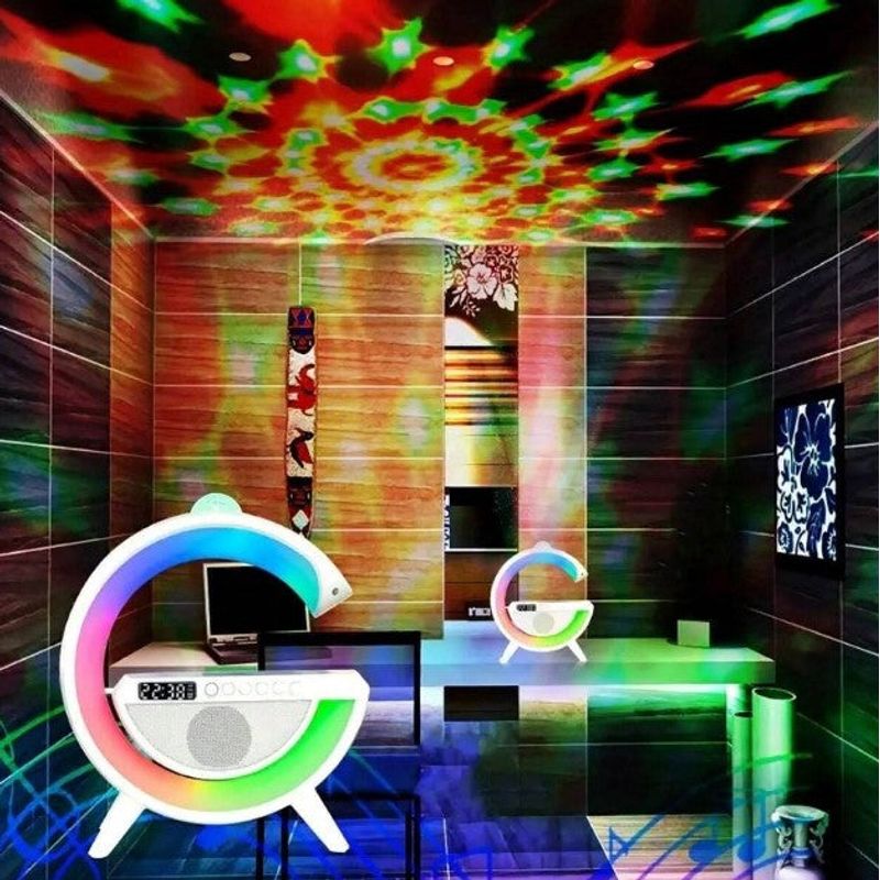 Casa si Gradina - Corpuri si surse de iluminat - Veioze si lampi - Lampadare - Statie Incarcare 3 in 1 cu lampa RGB, Wireless, Boxa Bluetooth, Ceas Digital - Infinity.ro