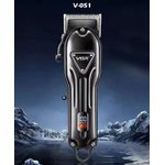 Ingrijire personala si Cosmetice - Aparate & accesorii ingrijire personala - Aparate de ras si tuns - Aparate de tuns - Masina de tuns VGR V-051, portabila, fara fir, 5W, USB, lama din otel, 4 capete de ghidaj, negru - Infinity.ro