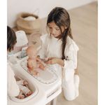 Jucarii, Copii si Bebe - Jucarii si jocuri - Papusi si accesorii - Papusi - Centru de ingrijire pentru papusi Smoby Baby Nurse Doll`s Play Center maro cu 23 accesorii - Infinity.ro